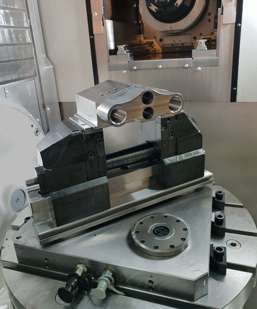 With the acquisition of Vischer & Bolli Automation in Lindau, Hainbuch expands its range of workpiece clamping devices in the stationary field